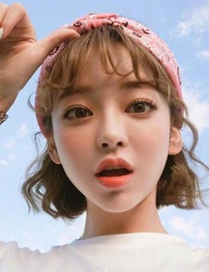烫发怎么烫好看  2023最流行的烫卷发发型