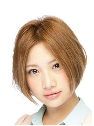 大饼脸女生适合的变小脸短发
