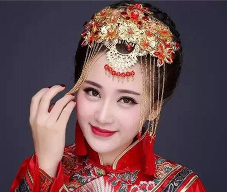 中式新娘发型简单大方  新娘发型2023款