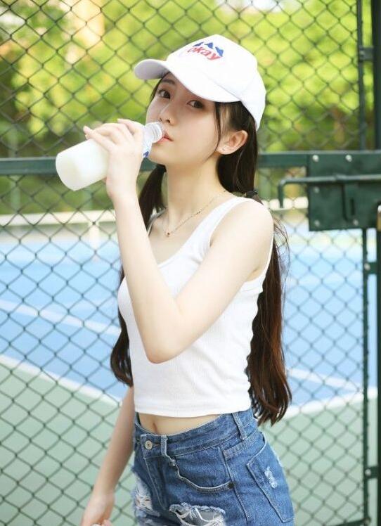 夏季最新流行的清新女神长发
