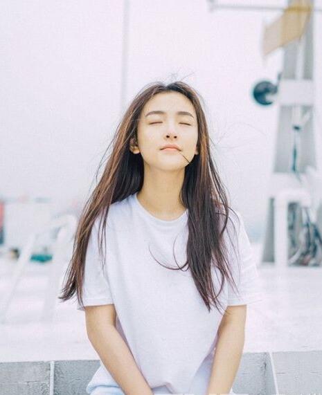 夏季最新流行的清新女神长发