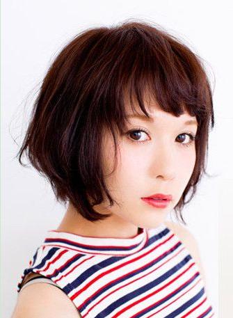 2023圆脸流行什么发型 甜美淑女圆脸短发气质更佳