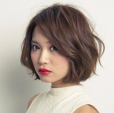 女生圆脸什么刘海好看 这些刘海是圆脸的经典搭配