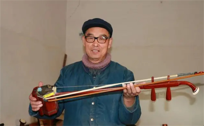 二胡有几根弦 二胡好学吗 