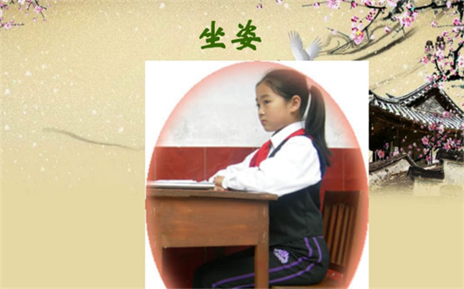 ​如何养成正确的坐姿，孩子的坐姿站姿的重要性 