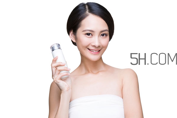 水乳放冰箱里好吗 水乳放哪里保存最好