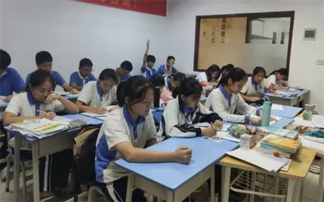 高考补习的重点是哪里，高考补习班选择方法 