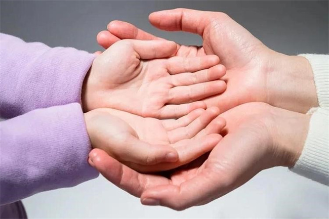 孩子抑郁后父母能够给孩子提供的最大帮助是什么 