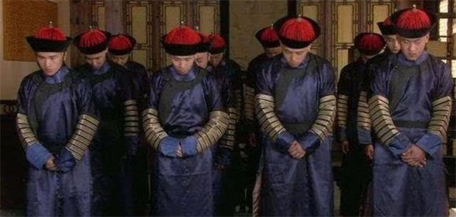 明清两朝太监地位下降的原因是什么 