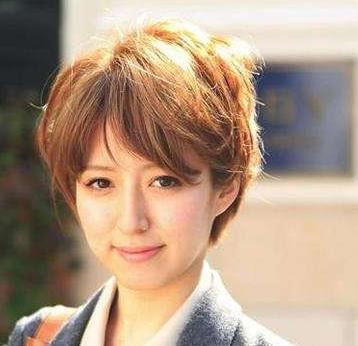 圆脸女生适合什么发型，5种适合圆脸发型