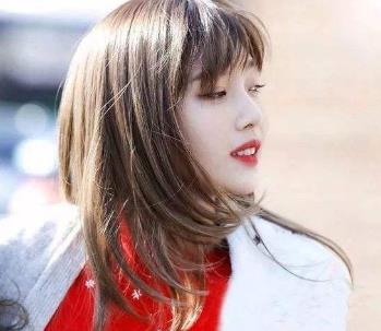 大圆脸女人适合什么发型，9款大脸圆脸适合的发型