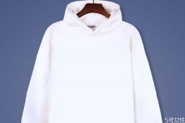 白色衣服为什么会发黄 白色衣服如何防止变黄