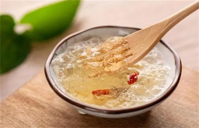 冬天皮肤干燥适合吃什么 