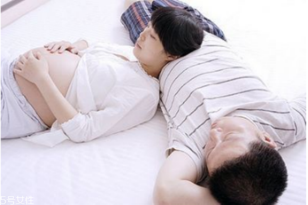孕期新爸必读的十本书