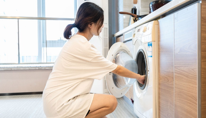 衣服出汗发黄怎么办  衣服出汗发黄怎么洗 