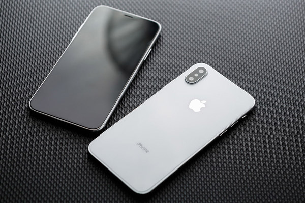 iphonex屏幕自动变暗怎么调 iphonex屏幕自动变暗怎么办 