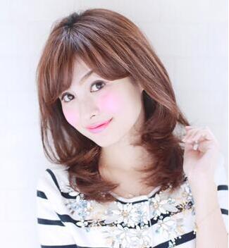 脸大女生变巴掌小脸发型
