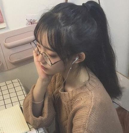 2024男生最喜欢的女生气质长发发型