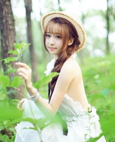 12款清纯淑女的黑长直发型