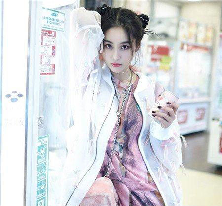 文艺粽子头扎发 粽子头走在时尚前线