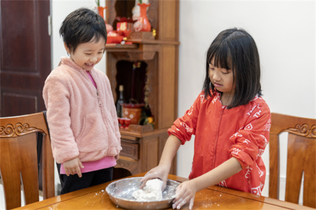 ​孩子挑食严重怎么解决 如何教育挑食的孩子 