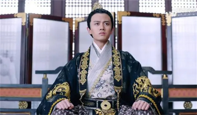 为什么王维投降安禄山反而得到信任和重用了 