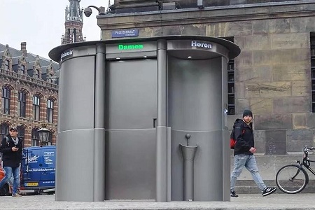 荷兰人的公厕会隐身，姑娘你被惊呆到了吗