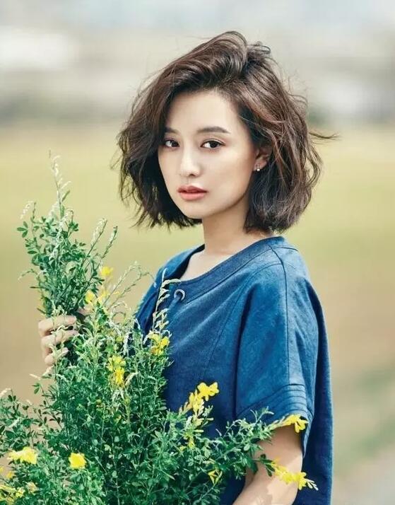 女星们秒变年轻都靠这些发型小心机 你有没有选对了