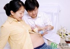 孕妇肚皮上起小红点是怎么回事?什么原因?