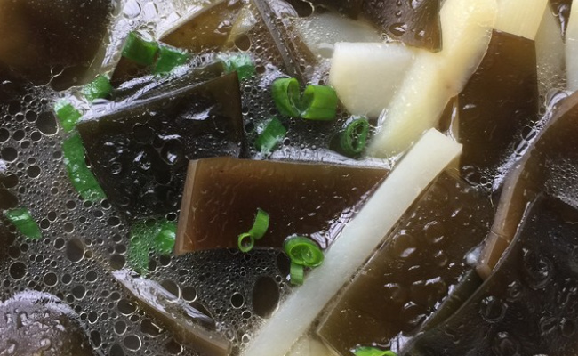 山药土豆海带汤要如何做，有哪些功效 