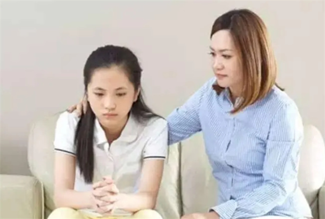 父母如何对待叛逆期的女孩子呢 