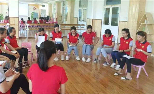 幼儿园关停后 教师要如何寻出路 