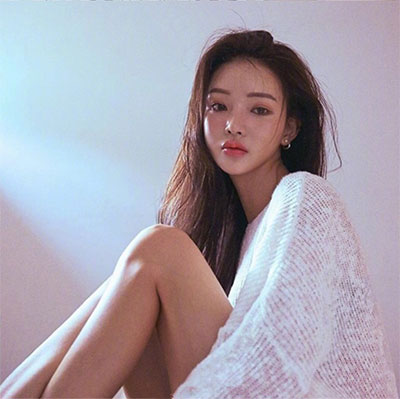 女生中长发无刘海发型 气质妹子都在留