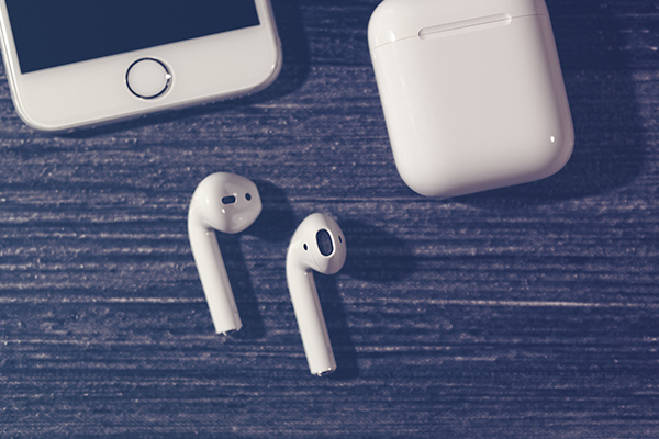 airpods2怎么看电量 airpods2如何看电量 airpods2蓝牙耳机怎么看电量 