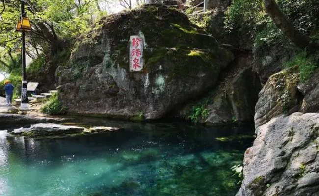 珍珠泉值得一去吗，旅游攻略要如何做 