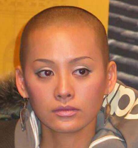 剃了光头的女人都后悔  女人剃光头的新故事