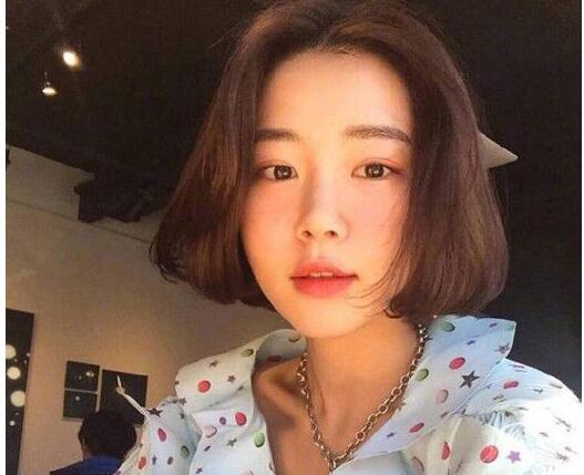 女生流行的短发发型