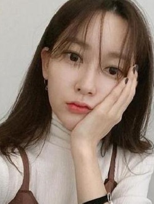 慵懒中长发发型推荐  修颜百搭超显女人味