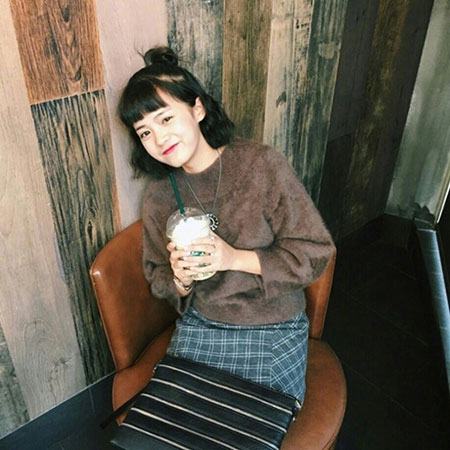 半丸子头发型 时髦女孩都在扎的一款发型