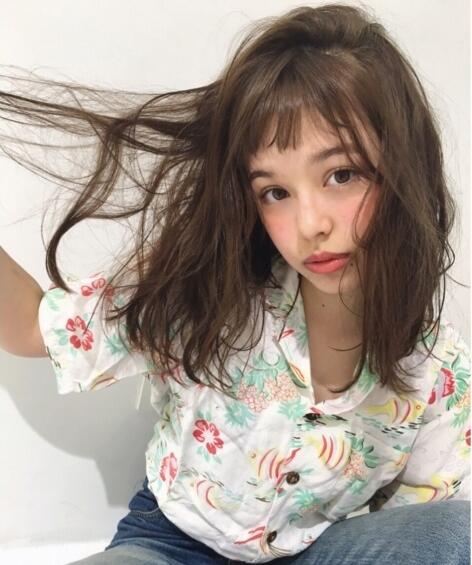 日本男生最喜欢的发型中长发卷发
