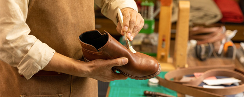 反牛皮鞋怎么清洁与保养 牛皮鞋怎么打理 