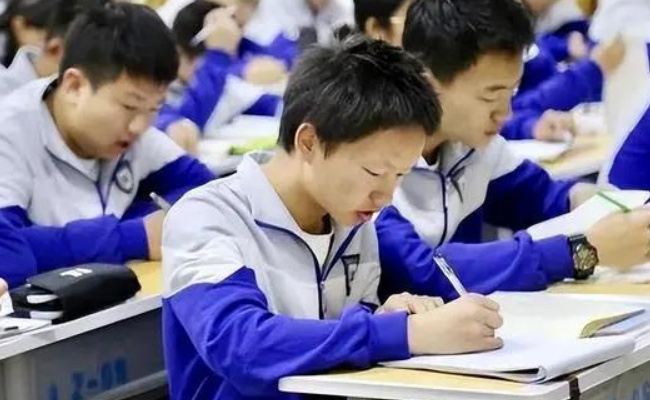 高考复读生和应届生有什么区别 