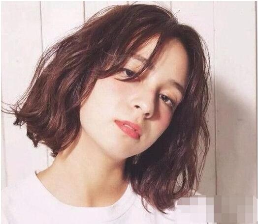 今年流行什么样短发发型 好看女生短发发型