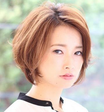 大脸型女生适合的修颜短发发型