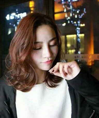 婴儿肥女生适合的短发发型