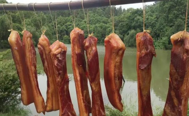怎样的腊猪肉才好吃，腌制腊肉怎么保存最好 