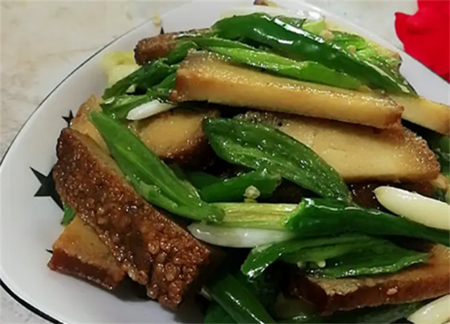辣椒炒豆腐干怎么做好吃 