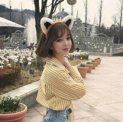 甜美女生超爱的韩式短发空气刘海发型