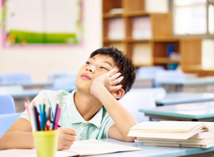 中学生注意力不集中是什么原因 初中生学不进去注意力不集中怎么办 