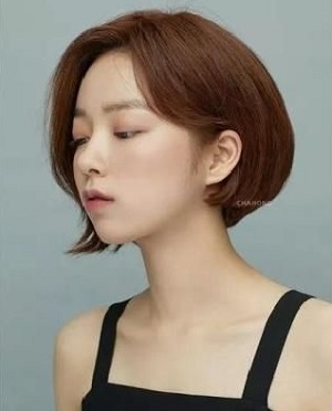 2024最新中长发发型女  各种脸型的女生轻松驾驭